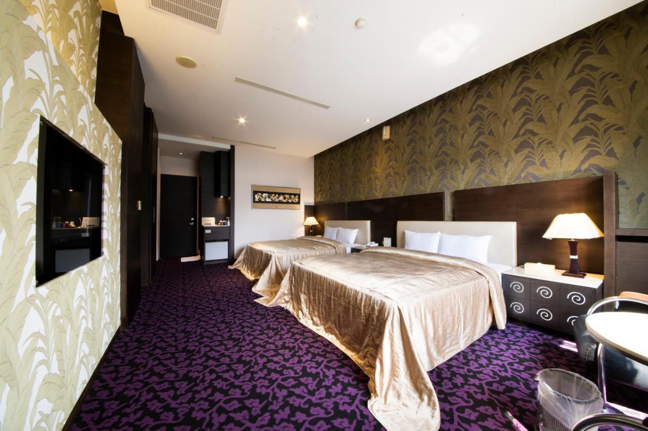 Li-Gin Motel Chiayi City Exteriör bild