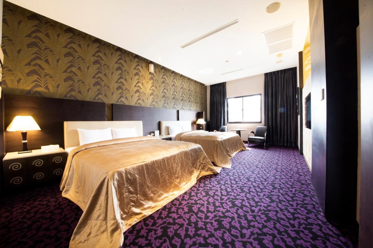 Li-Gin Motel Chiayi City Exteriör bild